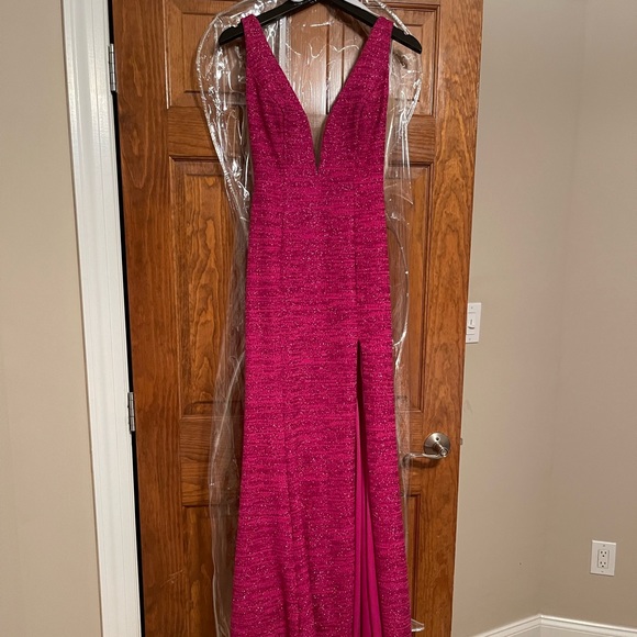 Jovani 45811 prom dress - Picture 6 of 10